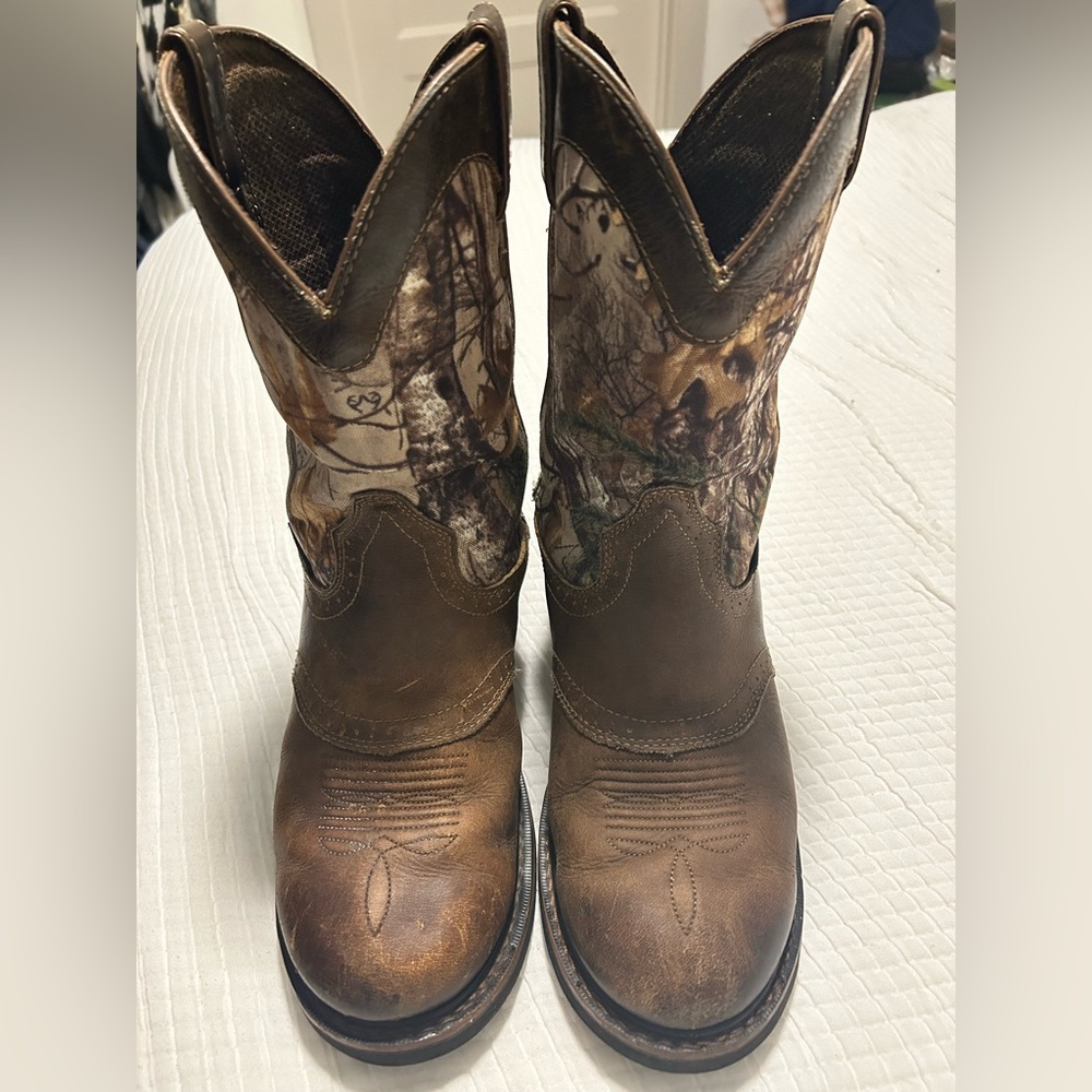Justin work boots waterproof